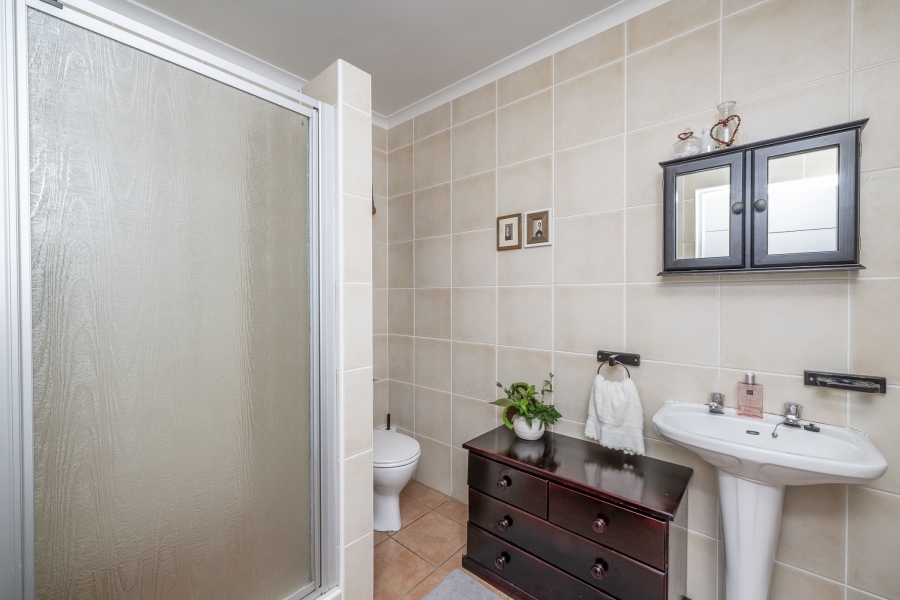 5 Bedroom Property for Sale in Protea Heights Western Cape